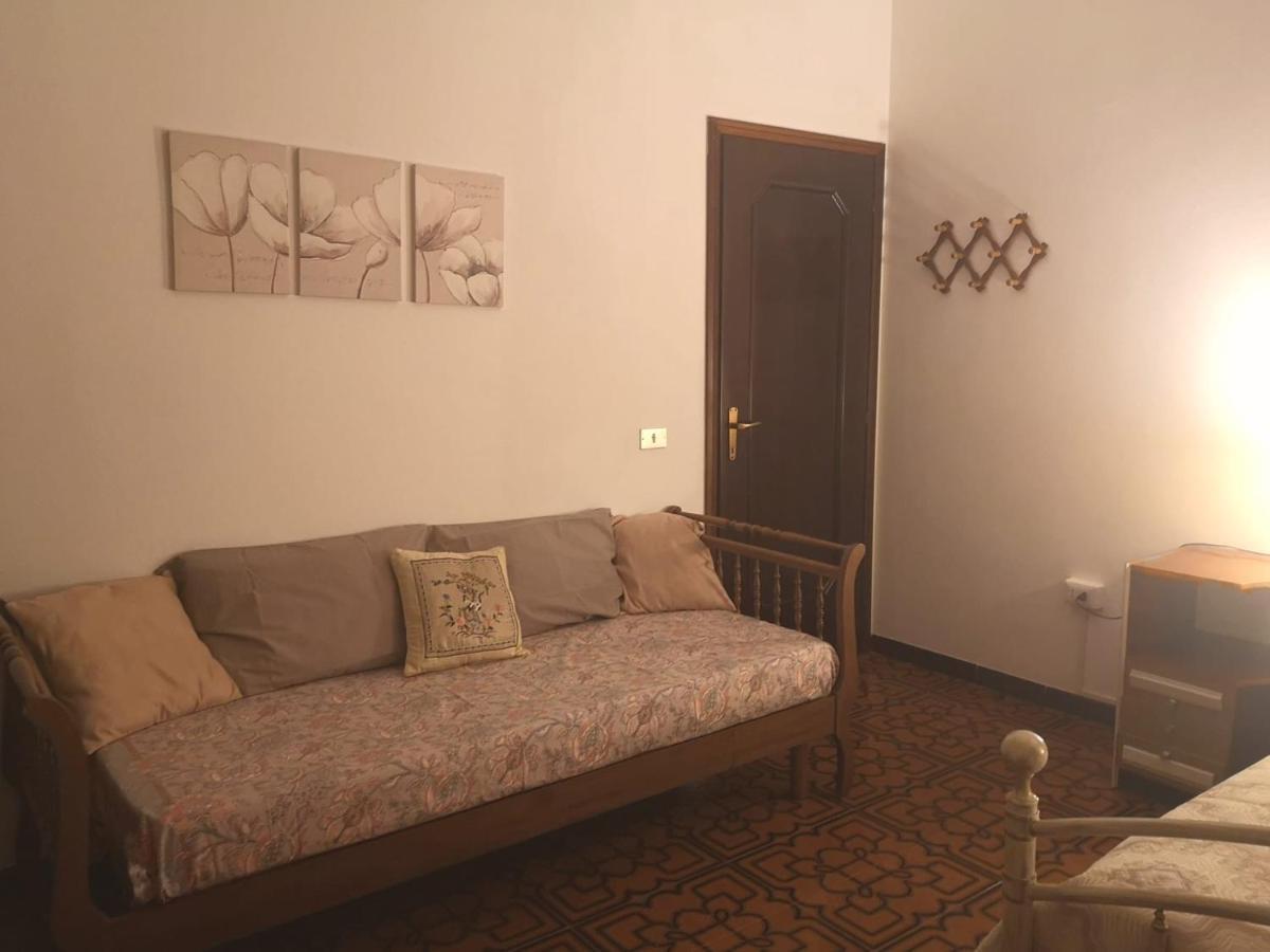 Assueli B&B อัสเซมินิ ภายนอก รูปภาพ
